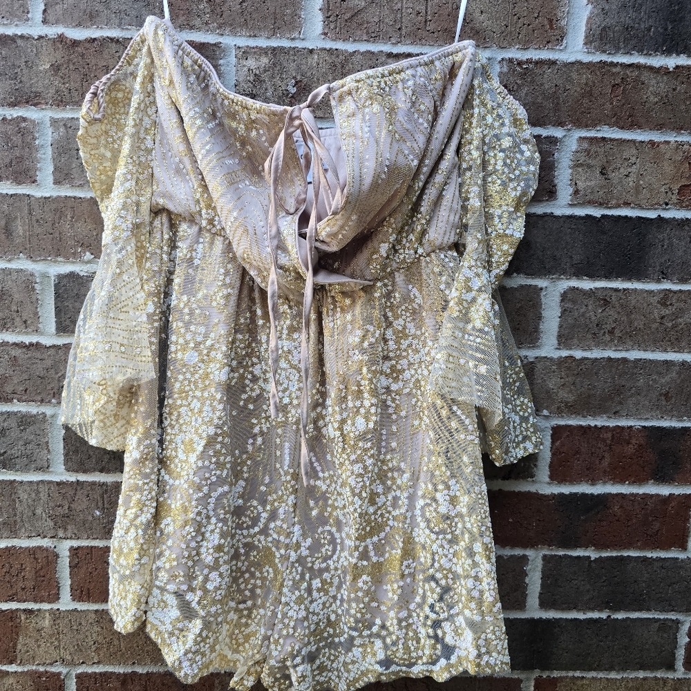 Hello Molly Gold Shimmer Off Shoulder Playsuit Romper Size M Blush Glitter - Picture 5 of 9